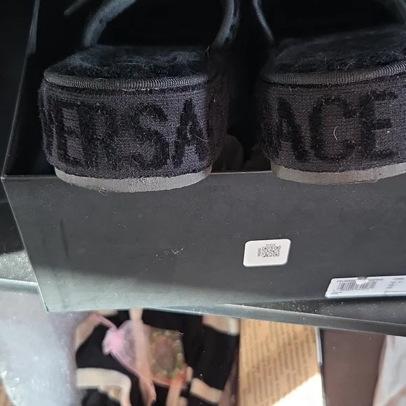 Versace Black and Gold Slides Unisex Full Inclusion - Picture 7 of 8